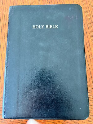 Holy Bible KJV King James Version Red Letter Edition. Riverside Leather 66RL-image