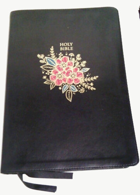 Deluxe Reference Bible~KJV~Large Print~Red Letter~Leather~Gold Leaf Edges-image