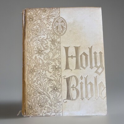 Vintage Holy Bible KJV Red Letter Reference 1968 Royal Publisher Religious Art-image