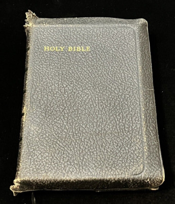 Holy Bible KJV Clearblack Type Pronouncing References Harper & Brothers Pre-1940-image