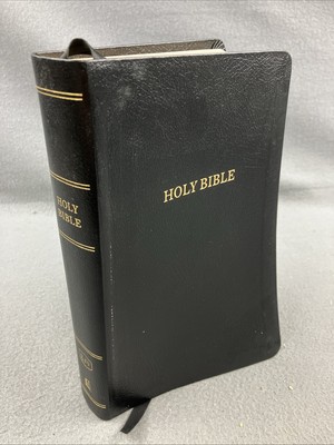 KJV Personal Size Giant Print Reference Bible (Comfort Print)-Black Bonded-image